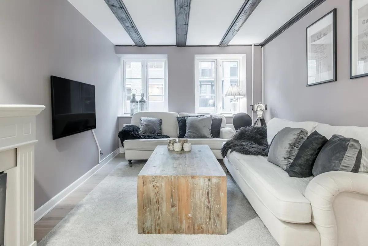 Connected Luxury In Historical Townhouse * Copenhague