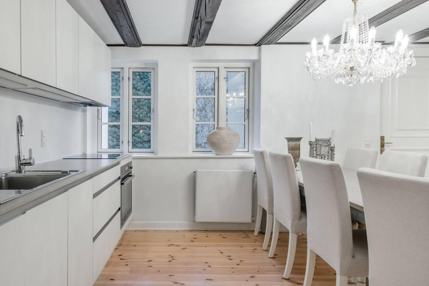 Appartement Connected Luxury In Historical Townhouse *